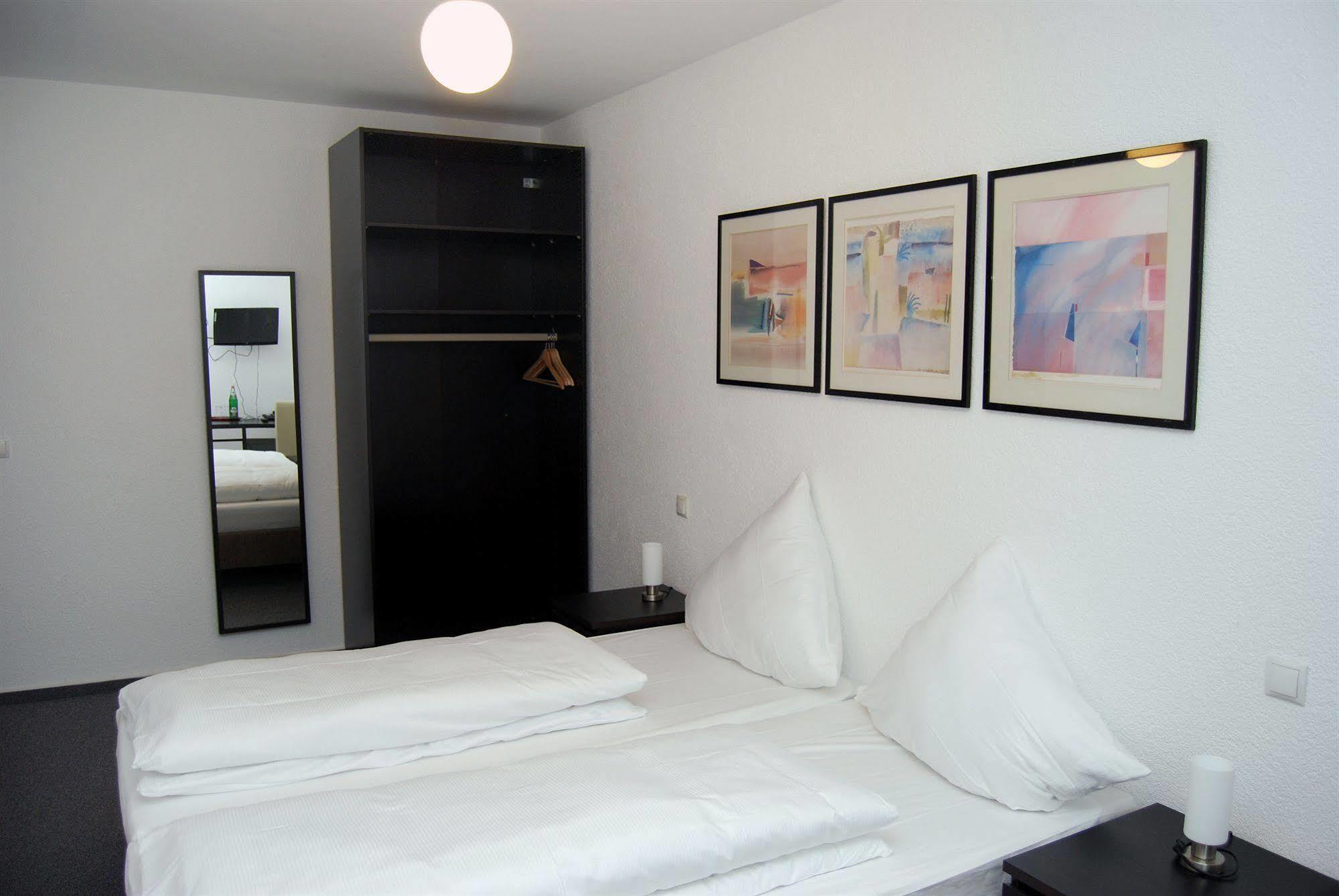 Hotel Rheinischer Hof Erkrath Zewnętrze zdjęcie